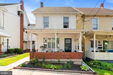 20 W Phillips St, Coaldale, PA 18218