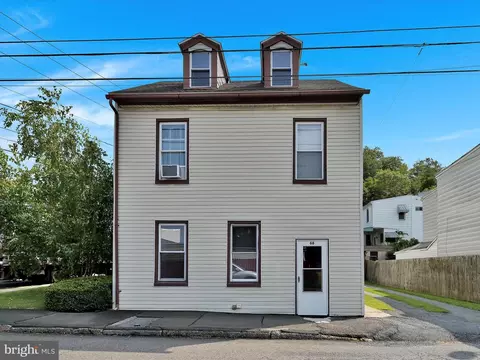68 Lang, Port Carbon, PA 17965