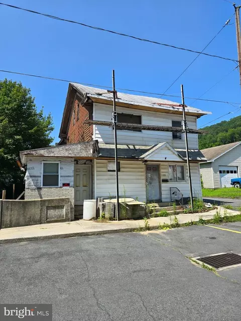 101 Bridge St, Mahanoy Plane, PA 17949