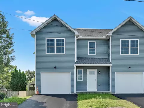 220 W High St, Frackville, PA 17931