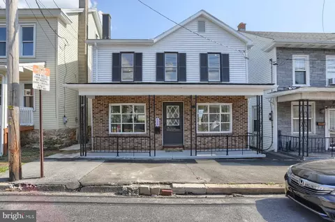 738 E Grand Ave, Tower City, PA 17980