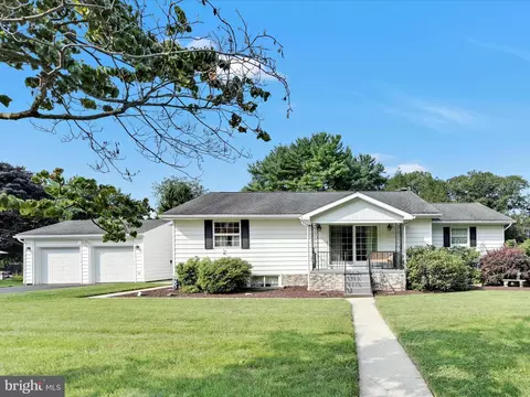 23 Coal St, Pottsville, PA 17901