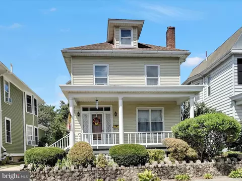 624 Edwards Ave, Pottsville, PA 17901