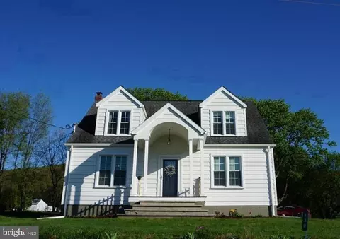 130 Mill Dr, Tamaqua, PA 18252