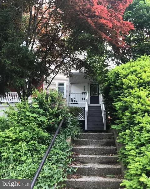 909 Mahantongo St, Pottsville, PA 17901