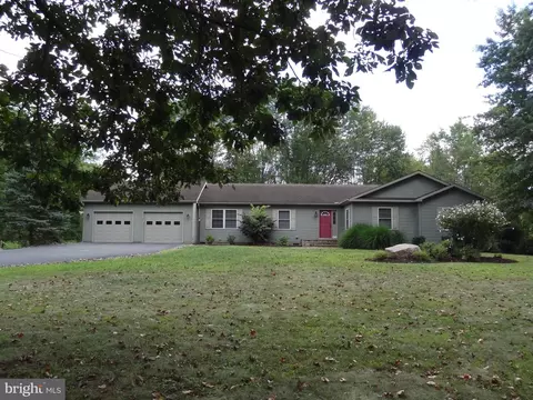 64 Bohundy Rd, Orwigsburg, PA 17961