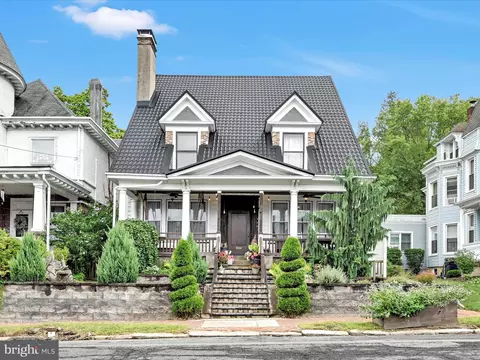 1707 Mahantongo St, Pottsville, PA 17901