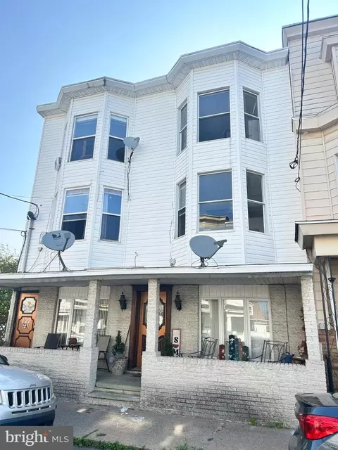 125-127 N Jardin St, Shenandoah, PA 17976