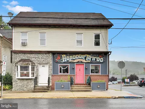 41-43 S Tulpehocken St, Pine Grove, PA 17963