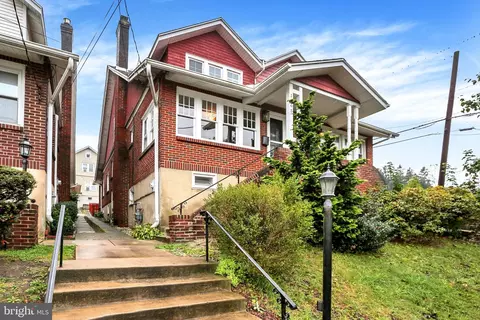1965 Mahantongo St, Pottsville, PA 17901