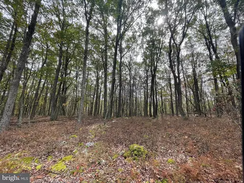 130 Spring Mountain Dr, Zion Grove, PA 17985