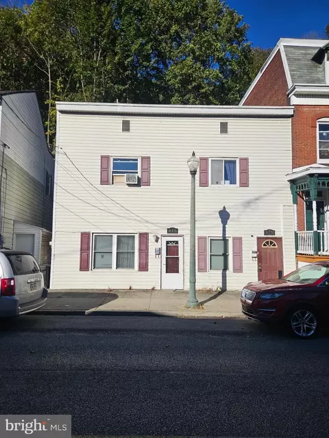 615 N Centre St, Pottsville, PA 17901