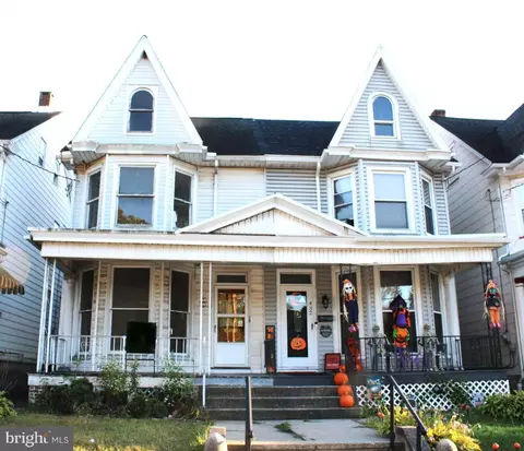 434 E Broad St, Tamaqua, PA 18252