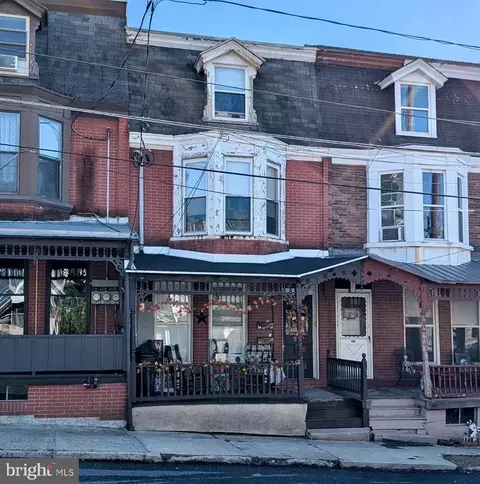 242 E Mauch Chunk St, Tamaqua, PA 18252