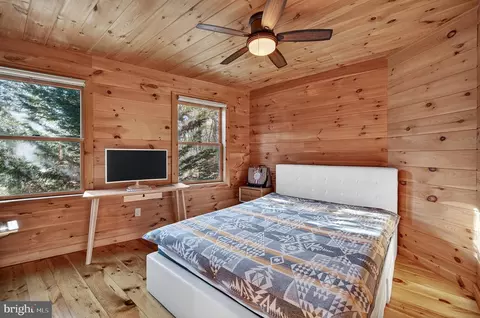 Bedroom - 29 Blackhawk Blvd, Hazleton, PA 18202 photo 1 of 10