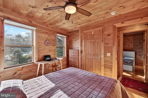 Bedroom - 29 Blackhawk Blvd, Hazleton, PA 18202 photo 4 of 10