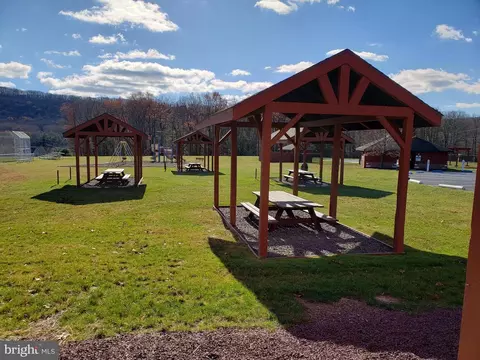 Exterior - 29 Blackhawk Blvd, Hazleton, PA 18202 photo 24 of 30