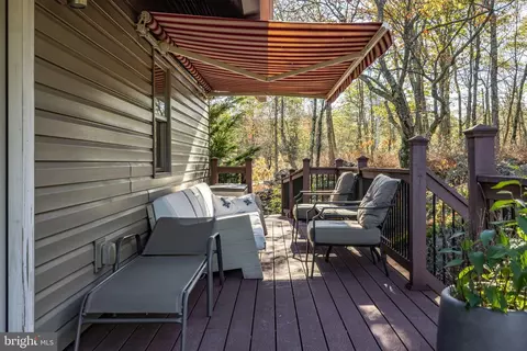 Exterior - 29 Blackhawk Blvd, Hazleton, PA 18202 photo 4 of 30
