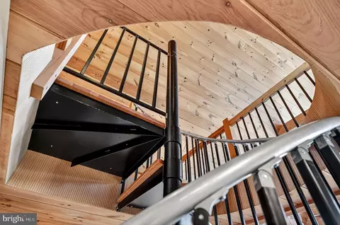Entry Way - 29 Blackhawk Blvd, Hazleton, PA 18202 photo 4 of 10