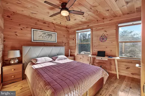 Bedroom - 29 Blackhawk Blvd, Hazleton, PA 18202 photo 3 of 10
