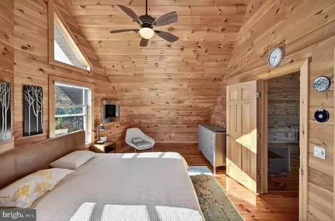 Bedroom - 29 Blackhawk Blvd, Hazleton, PA 18202 photo 8 of 10