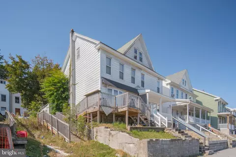 308 N Railroad St, Tamaqua, PA 18252
