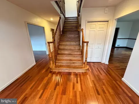 Entry Way - 55 Conyngham Dr, Hazleton, PA 18202 photo 3 of 5