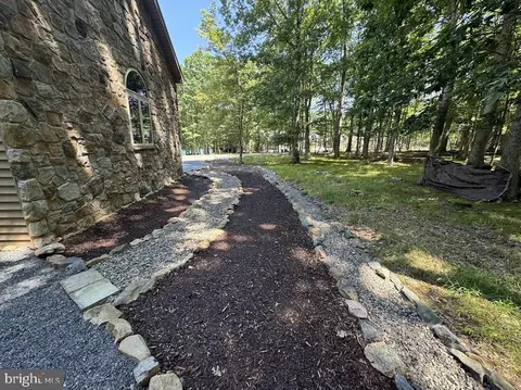 Exterior - 55 Conyngham Dr, Hazleton, PA 18202 photo 6 of 18