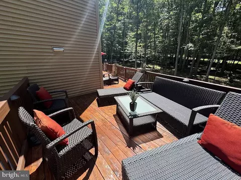 Exterior - 55 Conyngham Dr, Hazleton, PA 18202 photo 11 of 18