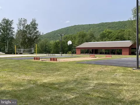 Exterior - 55 Conyngham Dr, Hazleton, PA 18202 photo 18 of 18