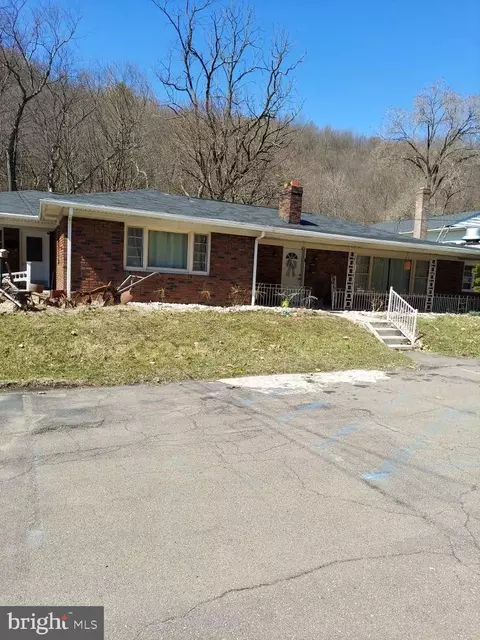 630 S Hoffman Blvd, Ashland, PA 17921