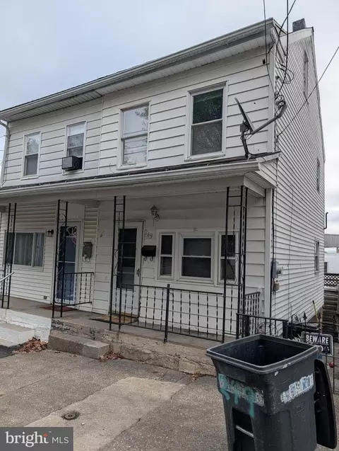 249 Chestnut St, Saint Clair, PA 17970