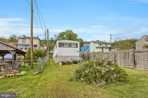 237 W Grand Ave, Tower City, PA 17980
