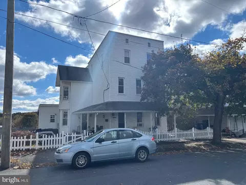 234 W Frack St, Frackville, PA 17931