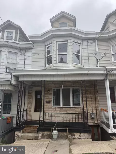 292 N 8th St, Pottsville, PA 17901