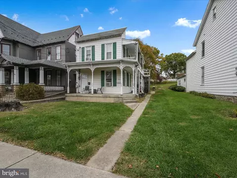 26 Dock St, Schuylkill Haven, PA 17972