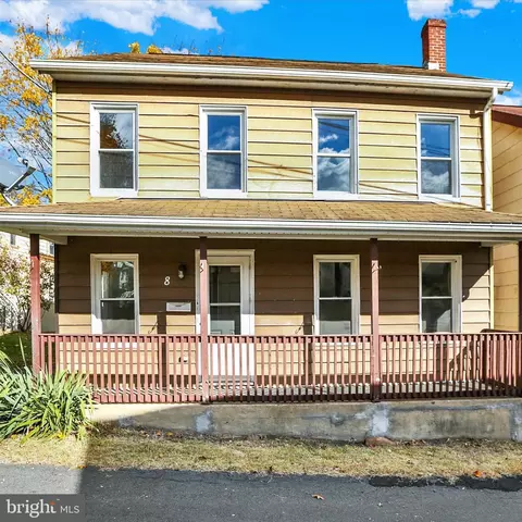 8 Columbia Ave, Cressona, PA 17929