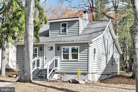 322 Maple Blvd, Orwigsburg, PA 17961