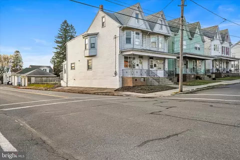 52 S 2nd St, Frackville, PA 17931