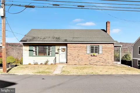 229 Grove St, Orwigsburg, PA 17961