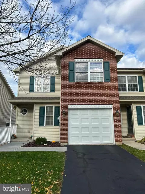 313 Lantern Green Way, Orwigsburg, PA 17961