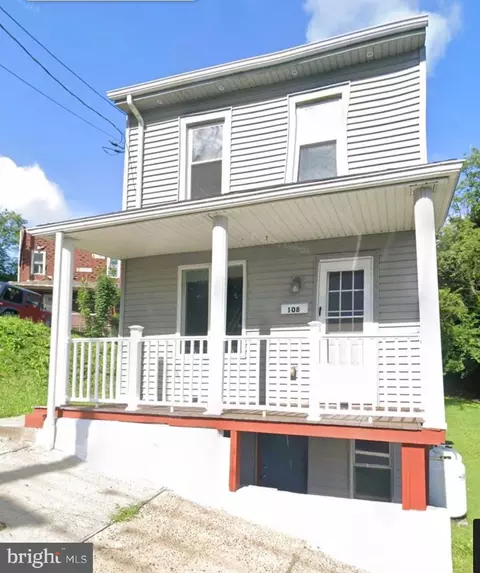 108 Cherry St, Saint Clair, PA 17970