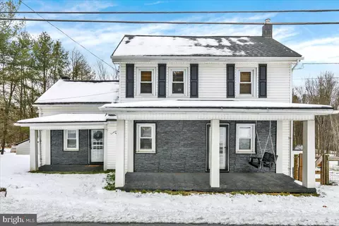 65 Mexico Rd, Pine Grove, PA 17963