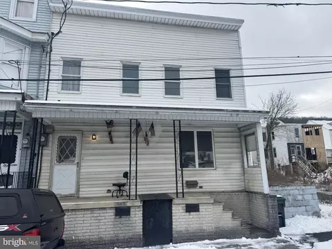 1322 E Pine St, Mahanoy City, PA 17948
