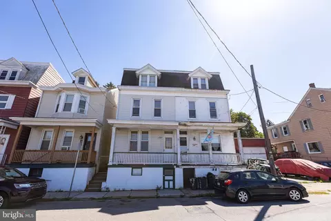 1757 W Norwegian St, Pottsville, PA 17901
