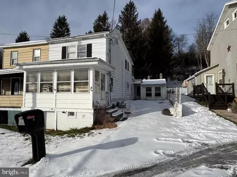 4 Trenton, Mahanoy City, PA 17948