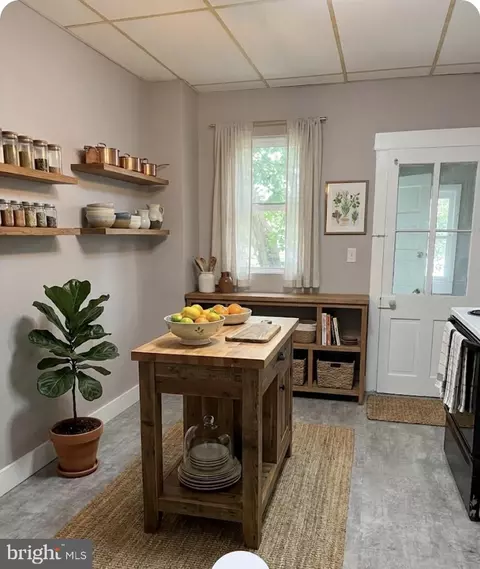 129 N White St, Shenandoah, PA 17976