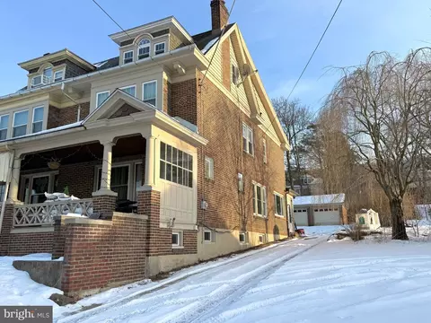 1925 W Norwegian St, Pottsville, PA 17901