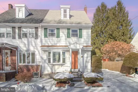 169 W Weston Pl, Shenandoah, PA 17976