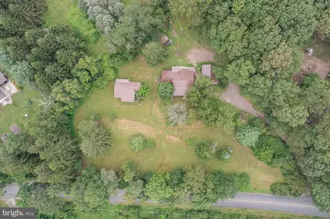 199 S State Rd, Barnesville, PA 18214